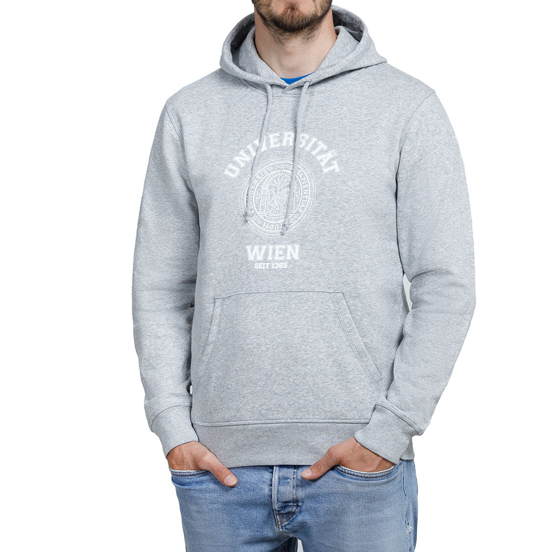Hellgrauer Hoodie mit Kängurutasche; vorne weißes Siegel und Schriftzug „UNIVERSITÄT WIEN – SEIT 1365“.